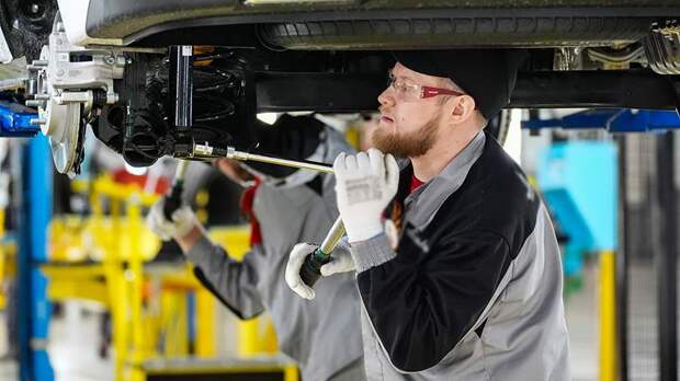 Мантуров заявил о планах ГАЗ начать первые этапы сборки автомобилей «Волга»