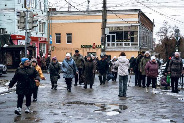 «На весь город три человека»: Украинцы тотально забили на принудительную минуту молчания