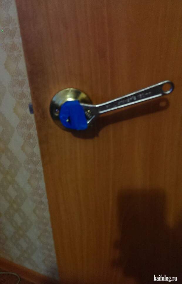 Прикольные двери (60 фото)