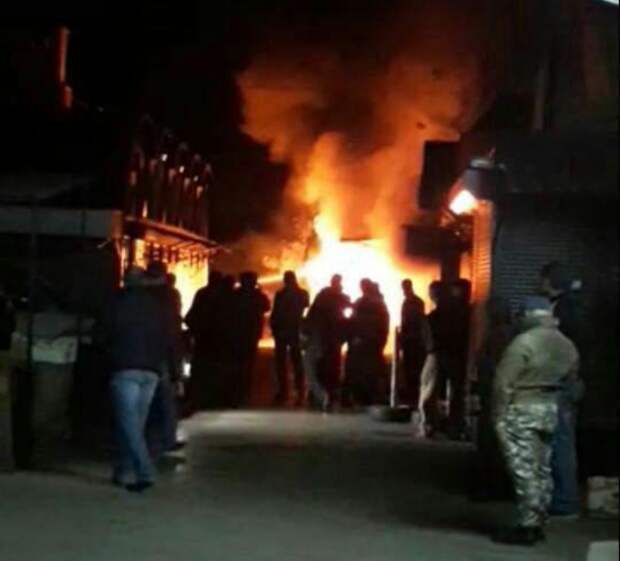 Пожар в батайске сегодня сейчас. Пожар в Батайске сегодня ночью.