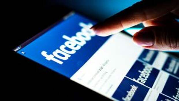 За иностранное вмешательсто Facebook и Instagram удаляют группы и аккаунты
