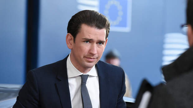 Парламент Австрии вынес вотум недоверия Курцу