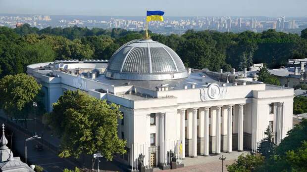 Ростов не резиновый: Корнилов рассказал, может ли Зеленский повторить судьбу Януковича