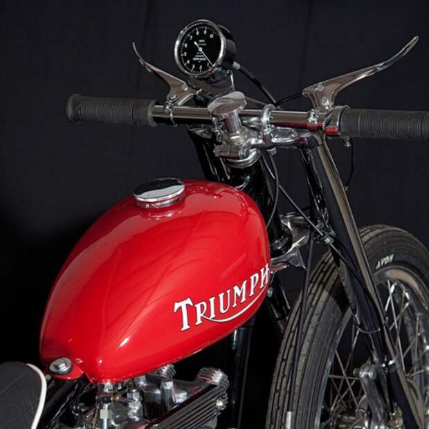 Боббер Triumph T100