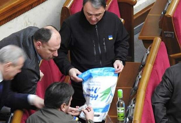 Украинцы возмутились, обнаружив крымские товары на полках магазинов в Беларуси