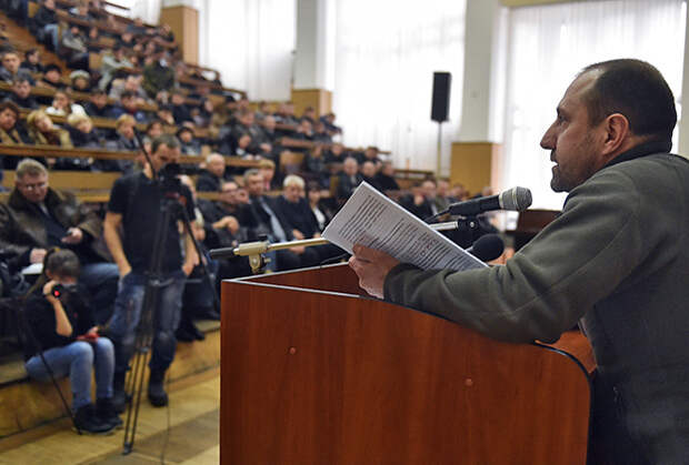 Александр Ходаковский во время встречи со студентами Донецкого национального технического университета