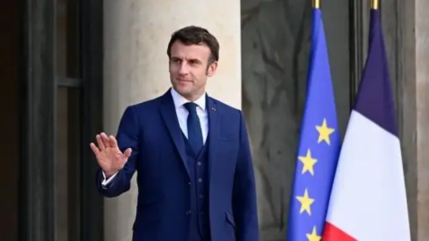 Запад должен не вмешиваться в переговоры России и Украины