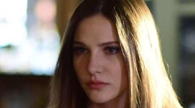 Супруга звезды "Не отпускай мою руку" арестовали по делу о наркотиках