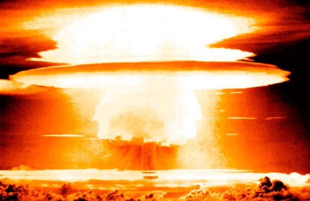 Испытание Castle Bravo было крупнейшим ядерным взрывом, когда-либо произведенным США (Федеральным правительством США).