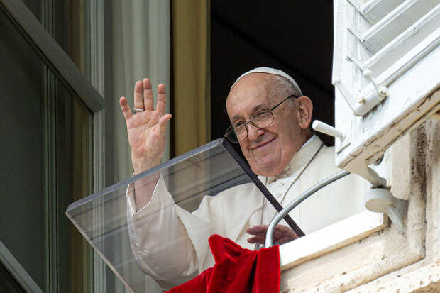 Папа Римский заявил, что конфликт на Украине нужен торговцам оружием