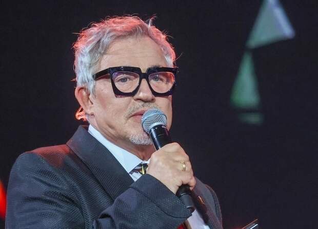 Расстегнутая ширинка чуть не стоила Диброву 6 млн рублей: подробности