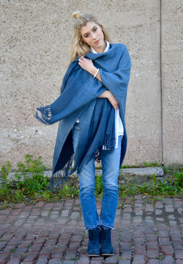 fall look donald robertson, bow and drape, leather skirt, leather, sweatshirt, plaid, fall, ootd, style blogger