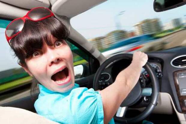 Цены на бензин в Европе выросли на 60%, стоимость газа побила рекорд декабря 2022 года — Reuters