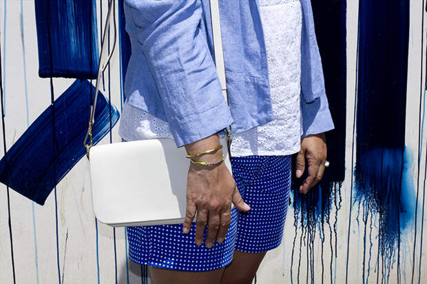 Los Angeles fashion blogger wall art photo shoot by Craigs