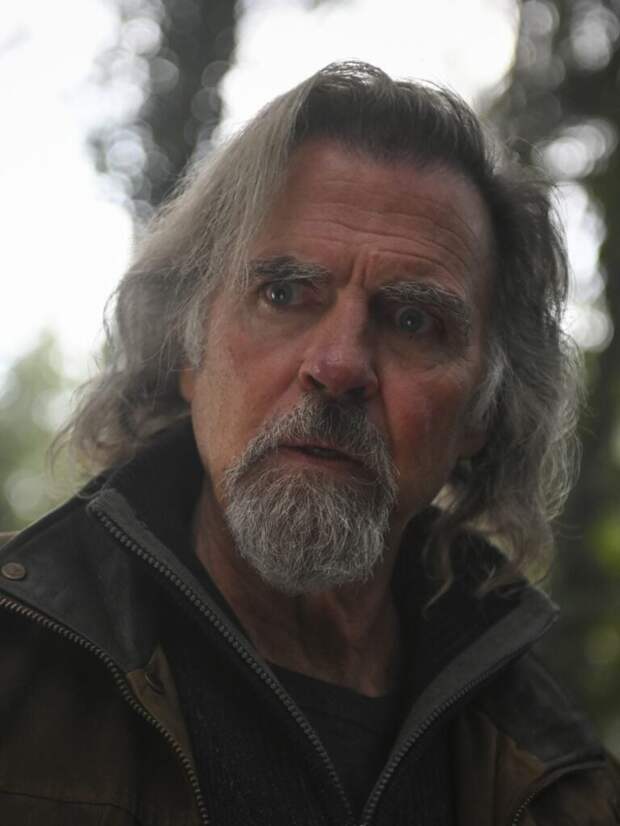 Jeff Fahey as Walter Leone