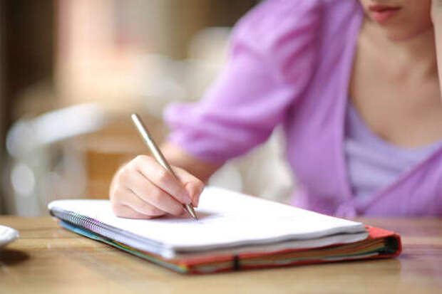 Губернатор Анохин: после атаки дронов школы переведены на дистант