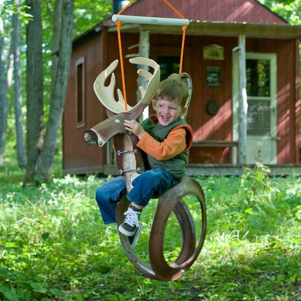 Love this reindeer swing...20 Ideas of How To Reuse And Recycle Old Tires | Architecture, Art, Desings - Daily source for inspiration and fresh ideas on Architecture, Art and Design