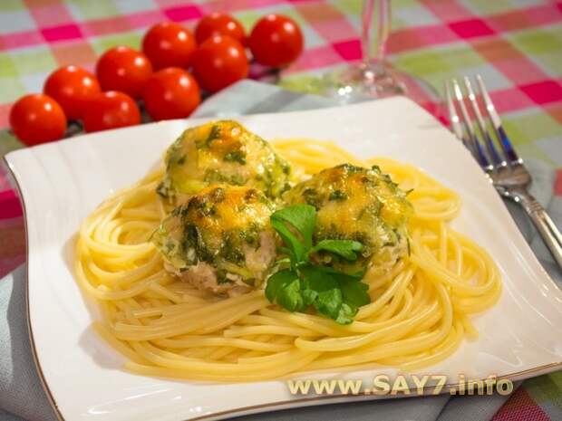 Куриные тефтели в сливочном соусе
