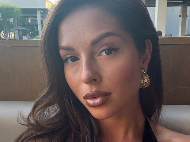 «Навсегда в наших сердцах»: Нюша рассказала о потере бабушки