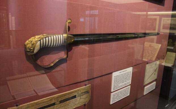 medievalweapons02 10 самых дорогих предметов средневекового оружия, когда либо проданных на аукционе