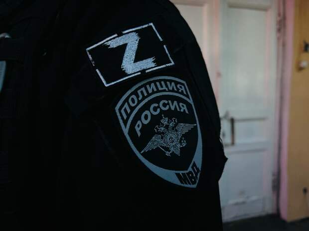 Полиция поймала мигранта с килограммом психотропных веществ в Ленобласти