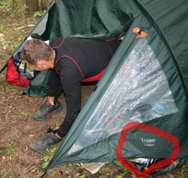 Будьте внимательнее при выборе палатки! поход, прикол, туризм, юмор