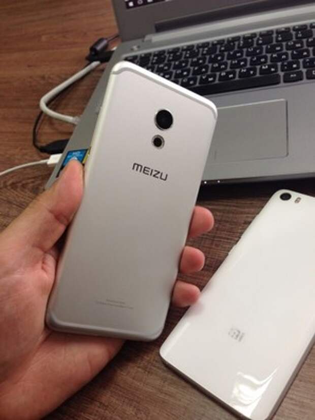 Meizu Pro 6 сзади