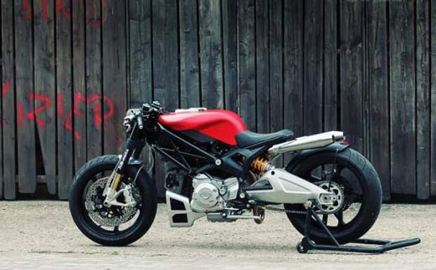 Кастом Ducati Monster 1100 «Flat Red II»