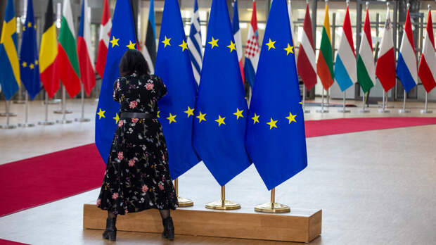 Bloomberg: ЕС ждет снижение темпов роста из-за конфликта на Ближнем Востоке