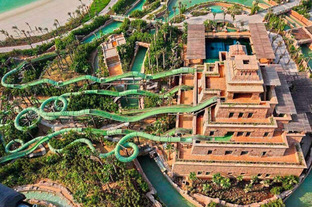 AD-Worlds-Scariest-Waterslides-2