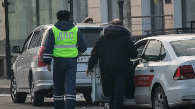 Что делать, если сзади постоянно сигналят: советы водителям