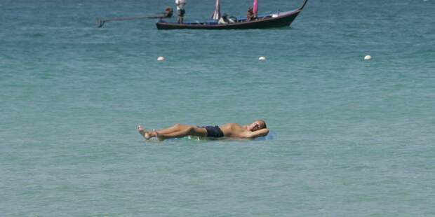 Эксперт предупреждает: почему поездка в тропики на Новый год может стать опасной для здоровья