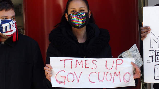 Секс-скандал может закончиться для главы Нью-Йорка импичментом Секс-скандал может закончиться для главы Нью-Йорка импичментом