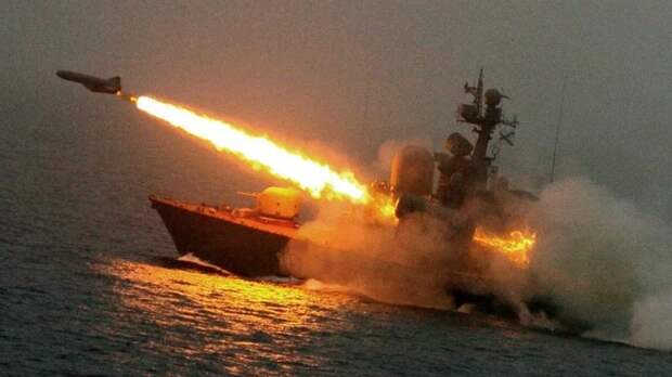 Ракетные стрельбы Черноморского флота ВМФ Российской Федерации. Источник изображения: 