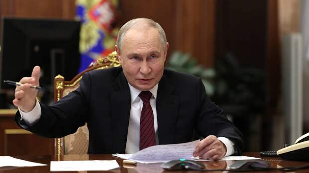 Путин дал поручения по вывозу россиян с Ближнего Востока