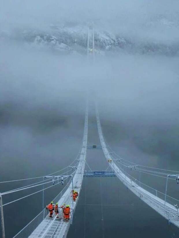 Хардангерский мост, Норвегия.