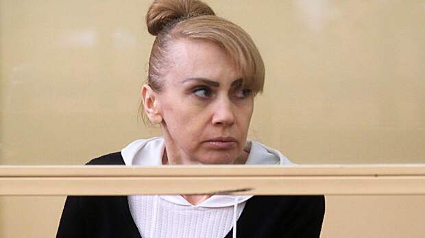 С главы "банды амазонок" и ее дочери взыщут 5 млн рублей