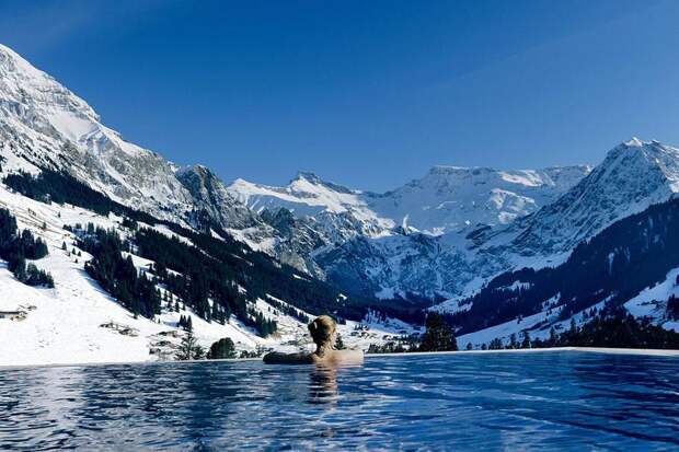 Cambrian-Hotel-pool