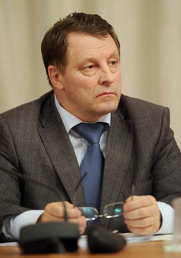 Начальник Главного управления по обеспечению безопасности дорожного движения МВД России генерал-лейтенант полиции Виктор Нилов.