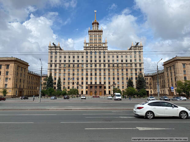 Зарплаты журналистов в Челябинске и Минске примерно на одном уровне.