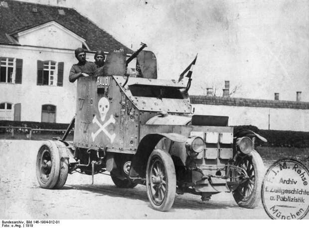 Трофейный бронеавтомобиль Пежо М1915 на вооружении Фрайкора, 1919 год. история, события, фото