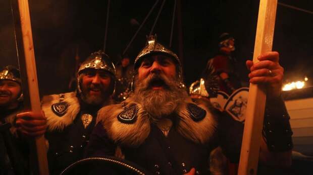 UpHellyAa09 Шетландский праздник Апхеллио