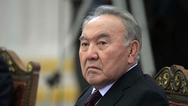 Сенат Казахстана лишил первого президента Назарбаева пожизненного председательства в Совбезе