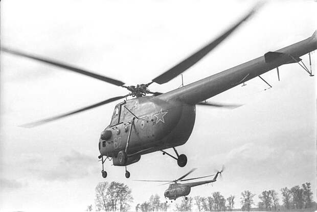 Mi-4A-v-polete..jpg Mi-4A-v-polete..jpg