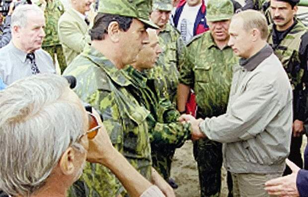 1999 год. Приезд Владимира Путина на Кавказ 
