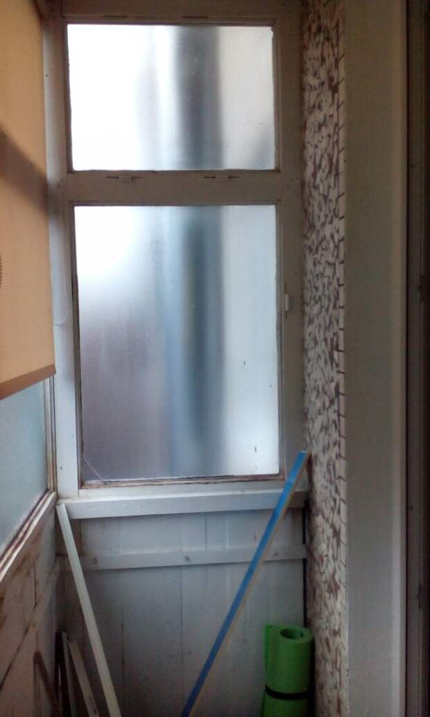 Старое остекление имело печальный вид, доски давно местами прогнили, всюду была плесень, из каждой щели сквозило так, как будто окон вовсе нет. Старое остекление имело печальный вид, доски давно местами прогнили, всюду была плесень, из каждой щели сквозило так, как будто окон вовсе нет. рукожопство, своими руками, сделай сам