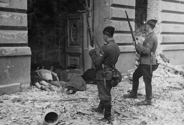 Askaris_im_Warschauer_Getto_-_1943 Askaris_im_Warschauer_Getto_-_1943