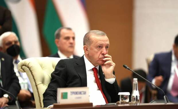 Президент Турции отказался от участия в саммите Европейского политического сообщества в Молдавии