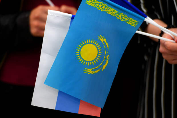 "Ъ": почти половину продаваемой РФ электроэнергии купил Казахстан