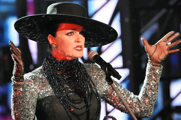 Певица Слава сообщила, что возьмет отпуск на несколько лет